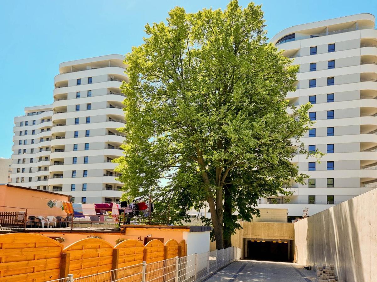 شقة Visit Baltic - Sun Towers -2 Sypialnie - Parking Inklusive سفينويتشي المظهر الخارجي الصورة